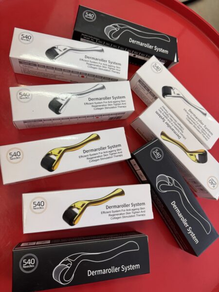 540 Needles Dermaroller available  in 1.0mm/1.5mmN$200/1 color: black/gold/silver