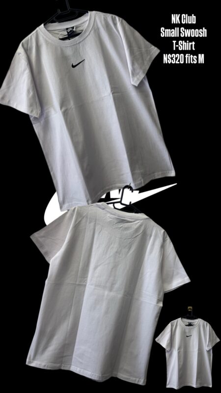 Nike Club Small Swoosh T-Shirt N$320 fits M