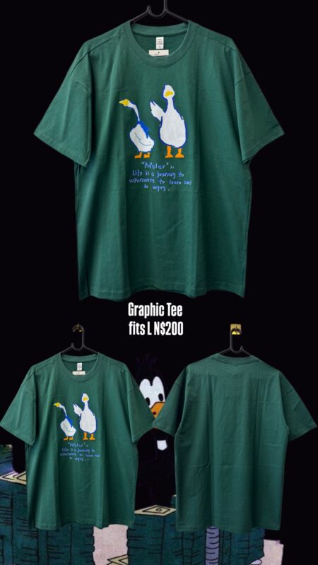 Graphic Tee fits L N$200