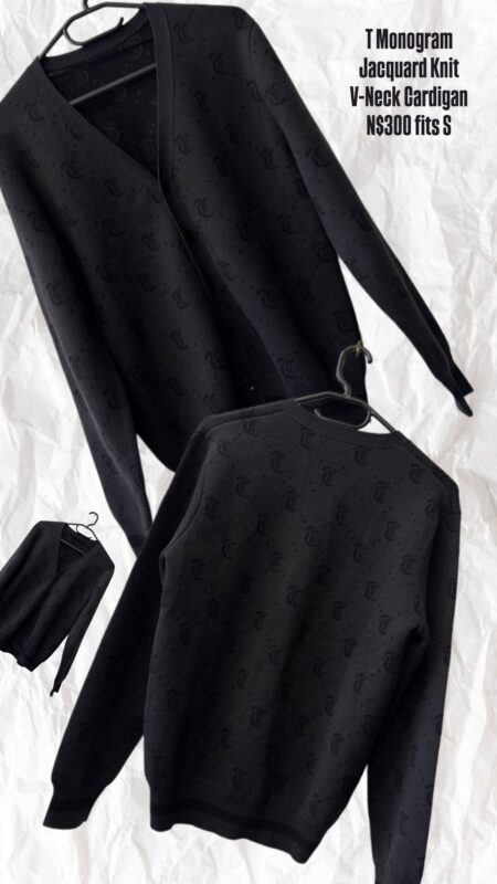 T Monogram Jacquard Knit V-Neck Cardigan N$300 fits S