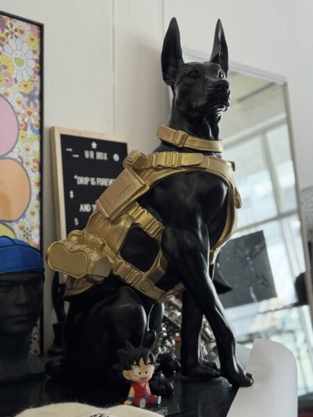 Bluetooth Loudspeaker-Hige Doberman in 75cm N$3800